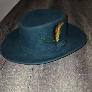 Classic Green Wool Hat with Feather Accent